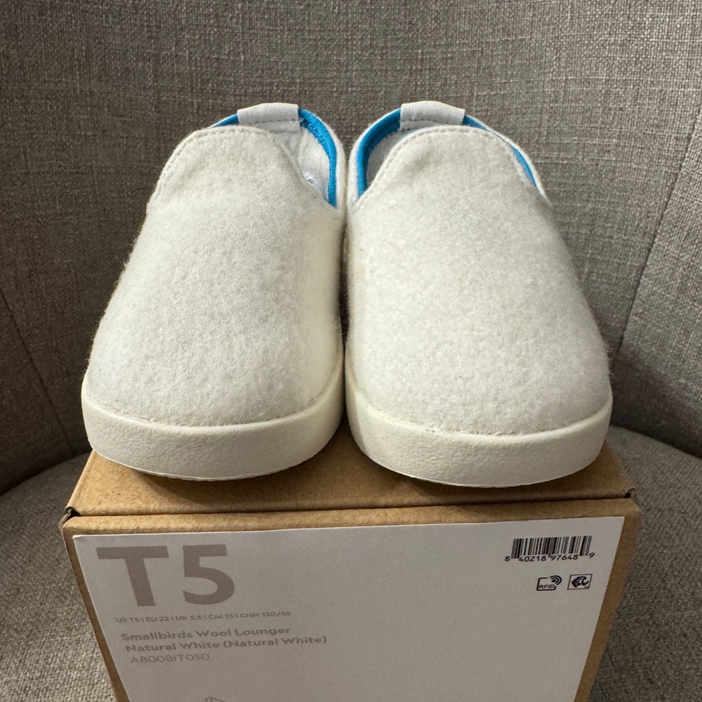 Allbirds Kids Wool Slippers - White and Blue